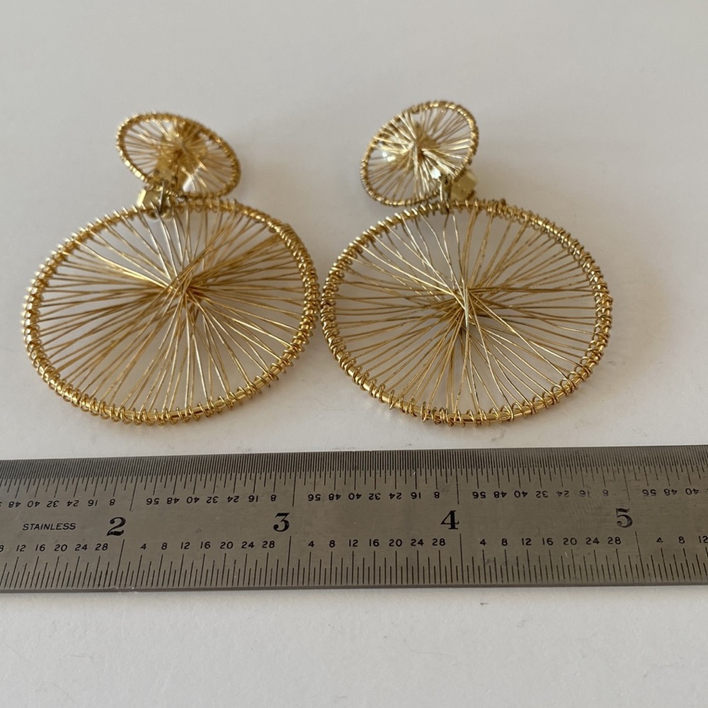 Vintage clip on earrings - Picture 4 of 6